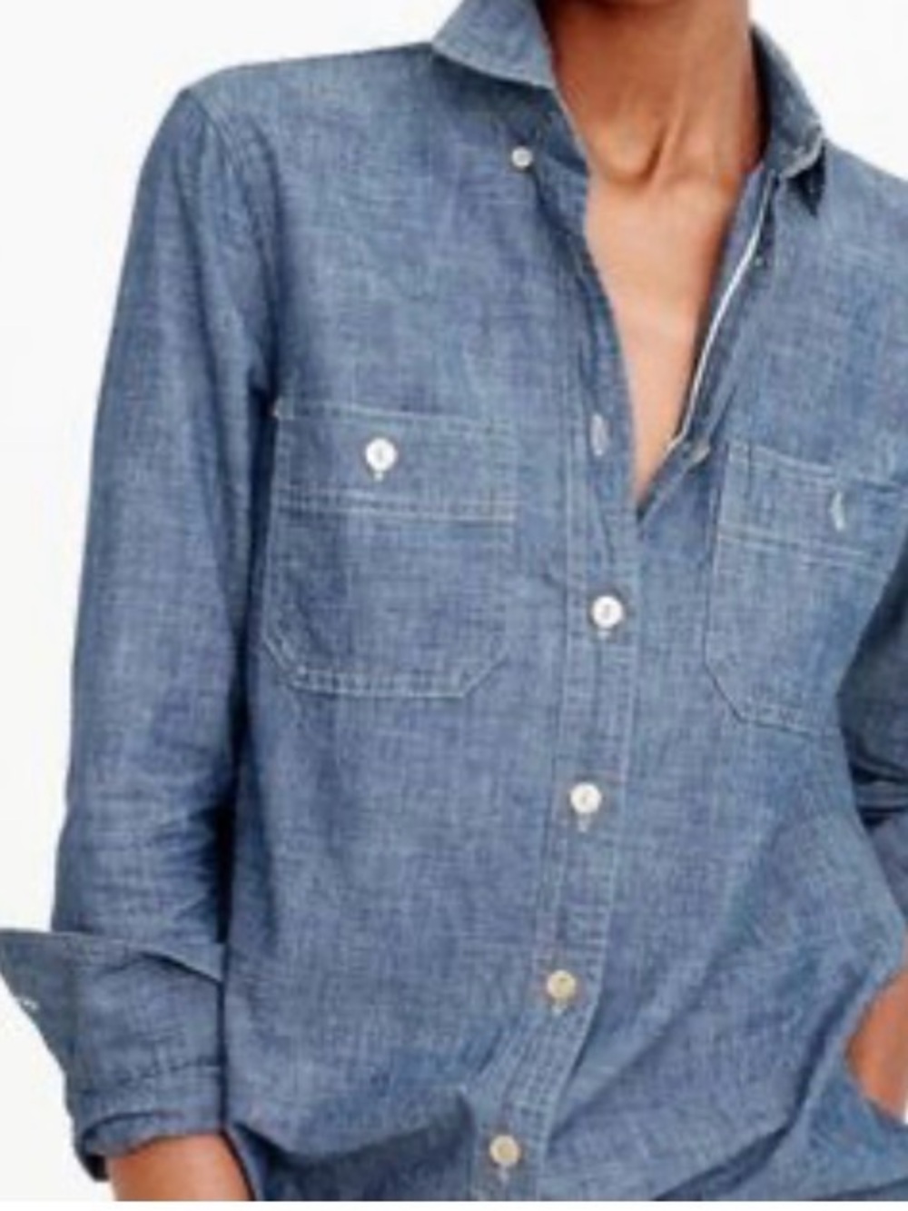 Old Navy classic chambray long sleeve button down shirt. Size XS.